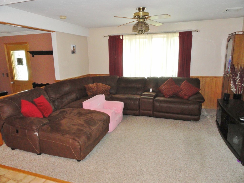 108 Knower Road Westminster, MA 01473 - Photo 11 of 25 a living room with furniture and a window