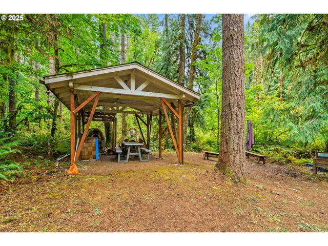 a view of outdoor space