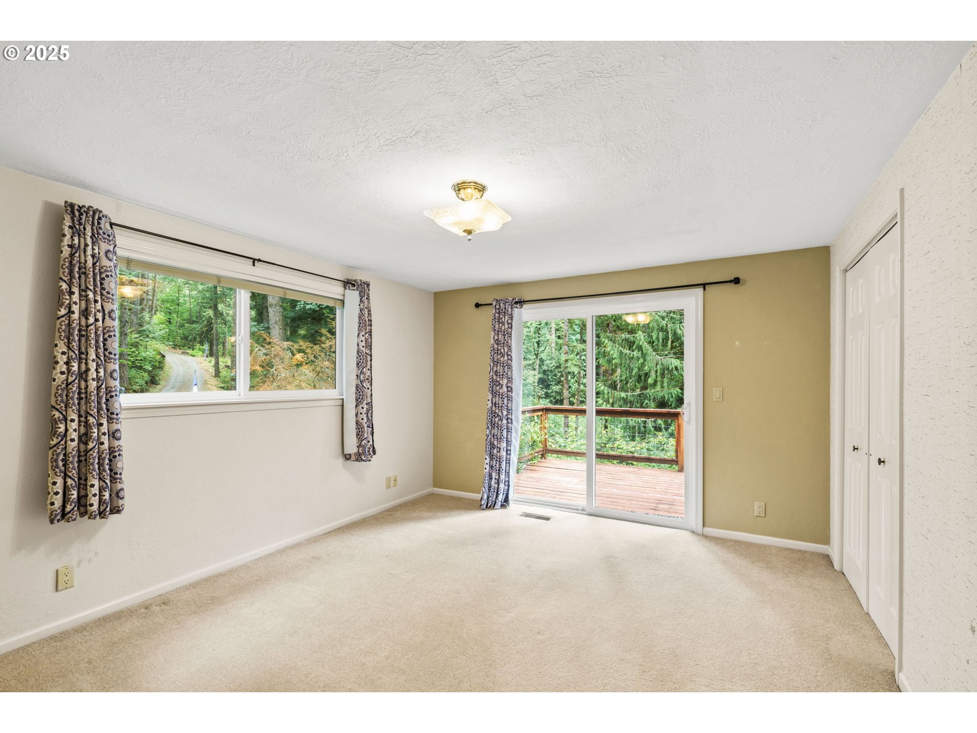 40153 Booth Kelly Road Springfield, OR 97478 - Photo 29 of 44 a view of an empty room with a window