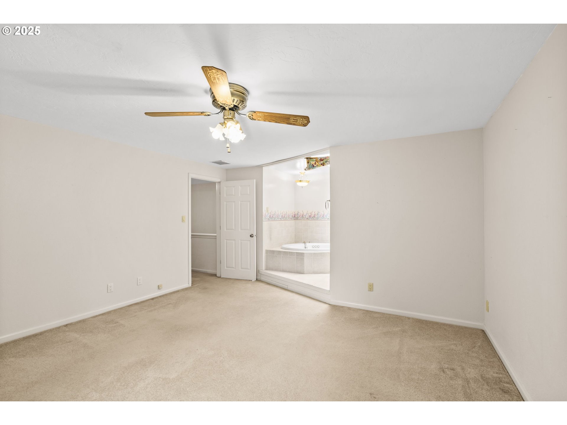 40153 Booth Kelly Road Springfield, OR 97478 - Photo 34 of 44 a view of an empty room