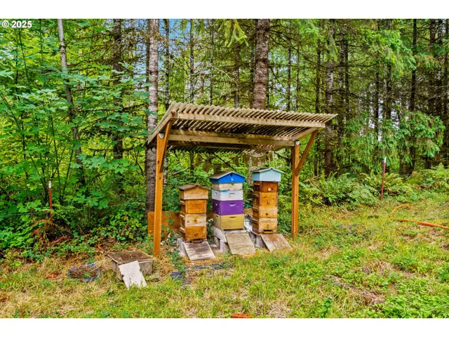 $817,000 | 40153 Booth Kelly Road, Springfield, OR 97478