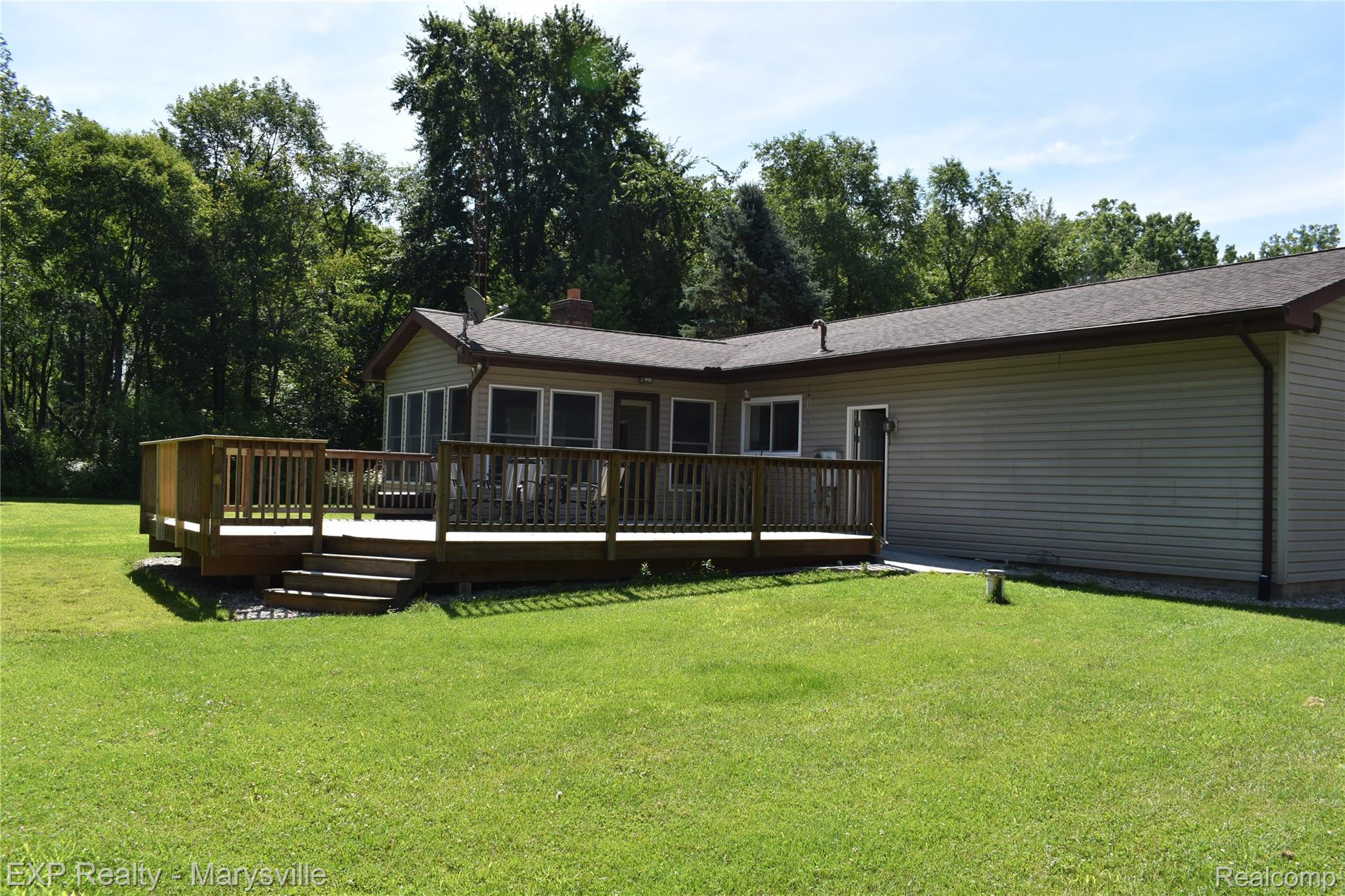 12980 Metcalf Road Yale, MI 48097 - Photo 8 of 33 DSC_0296.JPG