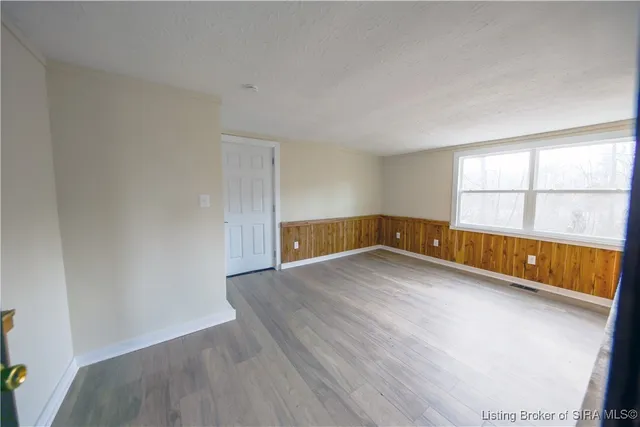 $259,900 | 3593 Old Vincennes Road, Floyds Knobs, IN 47119