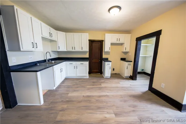 $259,900 | 3593 Old Vincennes Road, Floyds Knobs, IN 47119