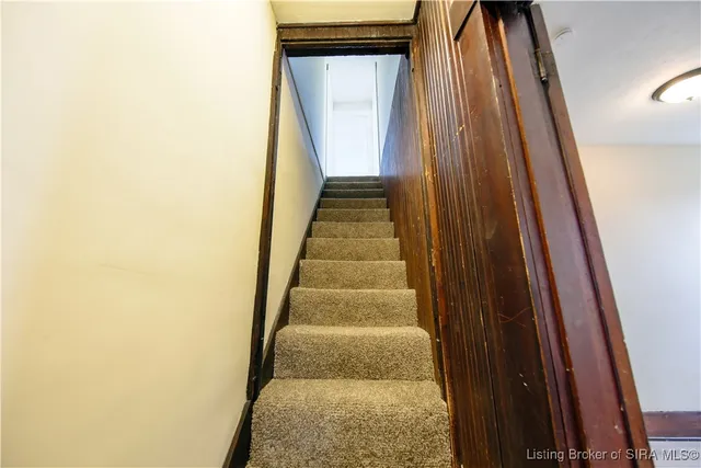 $259,900 | 3593 Old Vincennes Road, Floyds Knobs, IN 47119