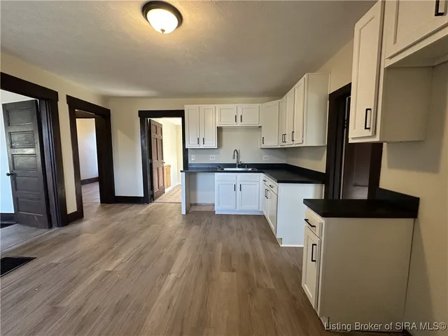 $264,900 | 3593 Old Vincennes Road, Floyds Knobs, IN 47119