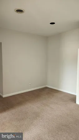 $2,200 | 202 Skyhill Road, Unit 7, Alexandria, VA 22314