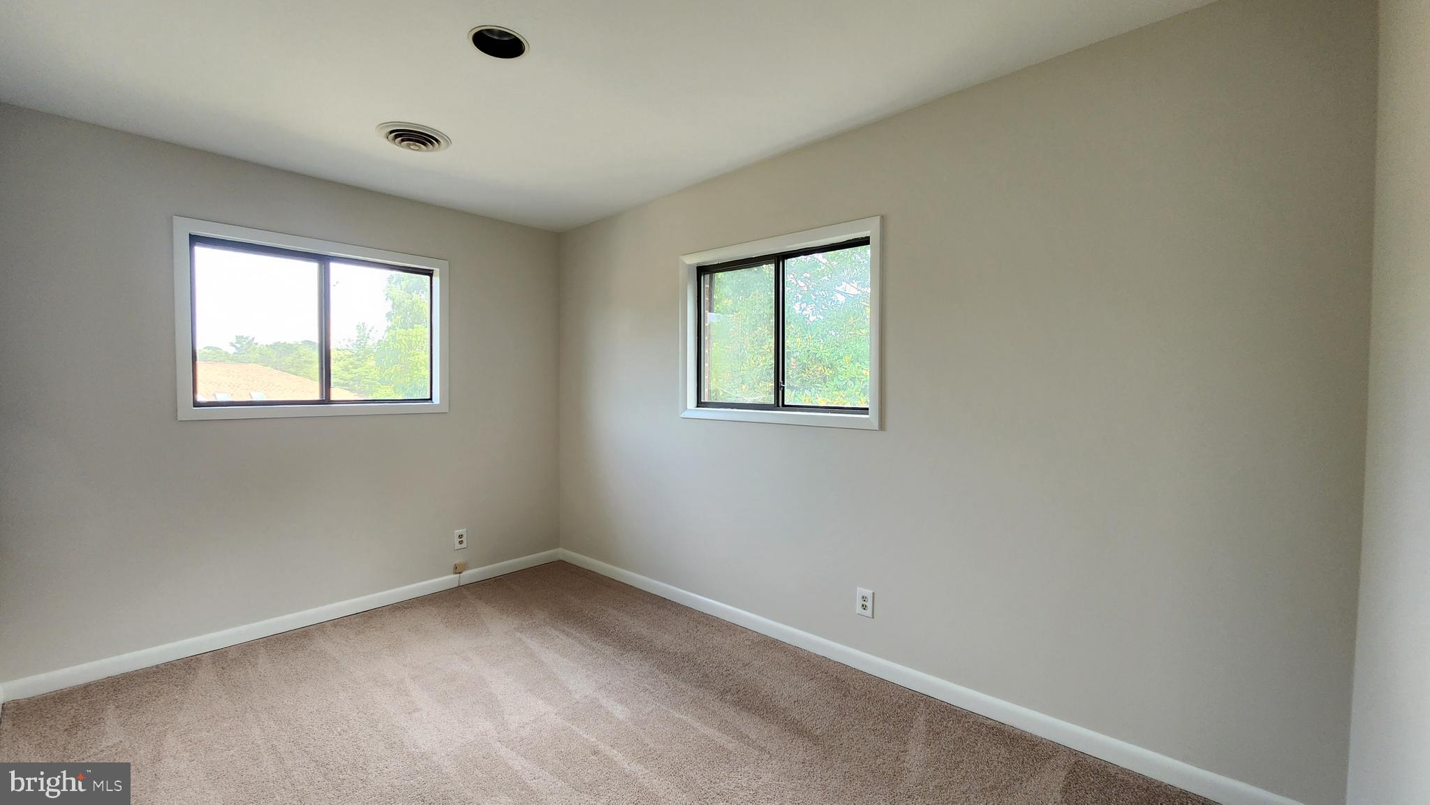 202 Skyhill Road, Unit 7 Alexandria, VA 22314 - Photo 9 of 15