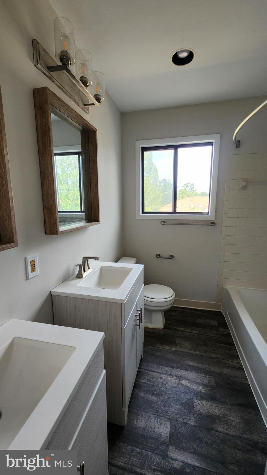 202 Skyhill Road, Unit 7 Alexandria, VA 22314 - Photo 10 of 15