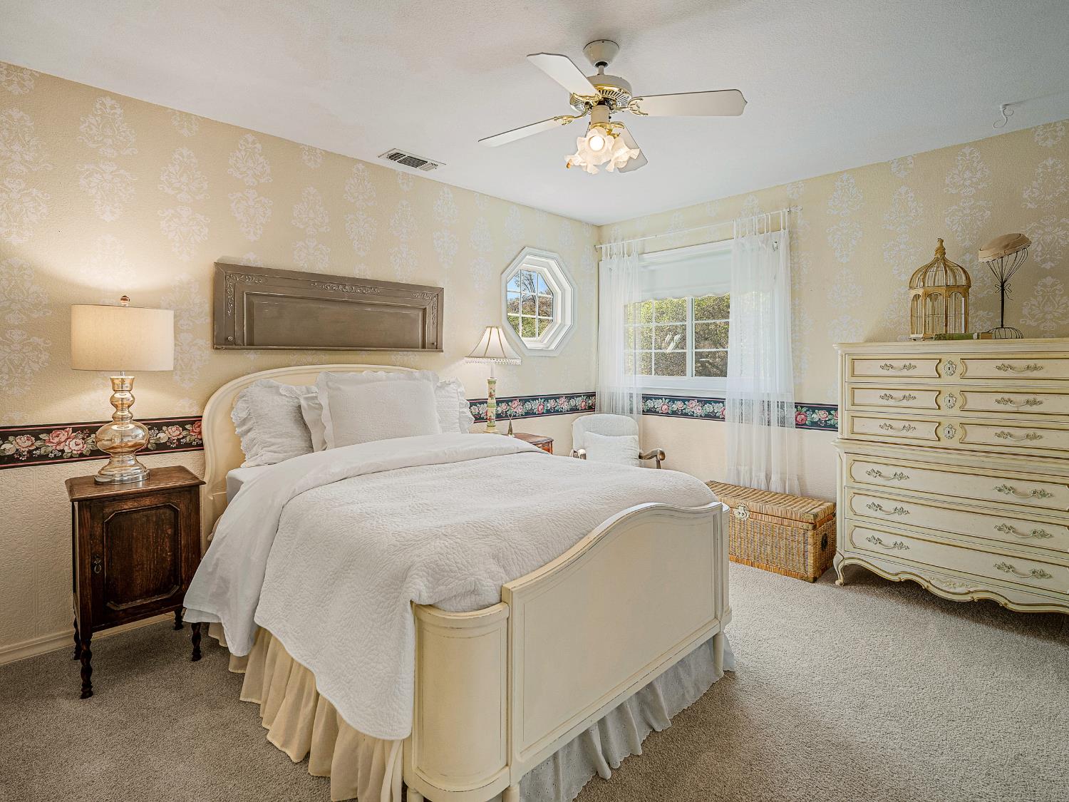 4711 Meadowview Acres Road Cool, CA 95614 - Photo 17 of 68 Upstairs guest bedroom
