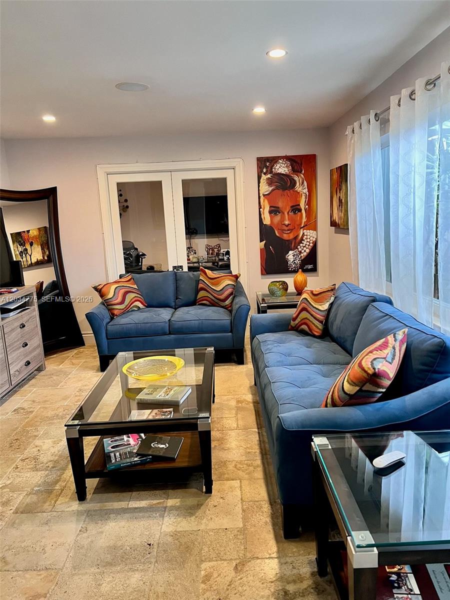 9624 Southwest 79th Terrace Miami, FL 33173 - Photo 10 of 32