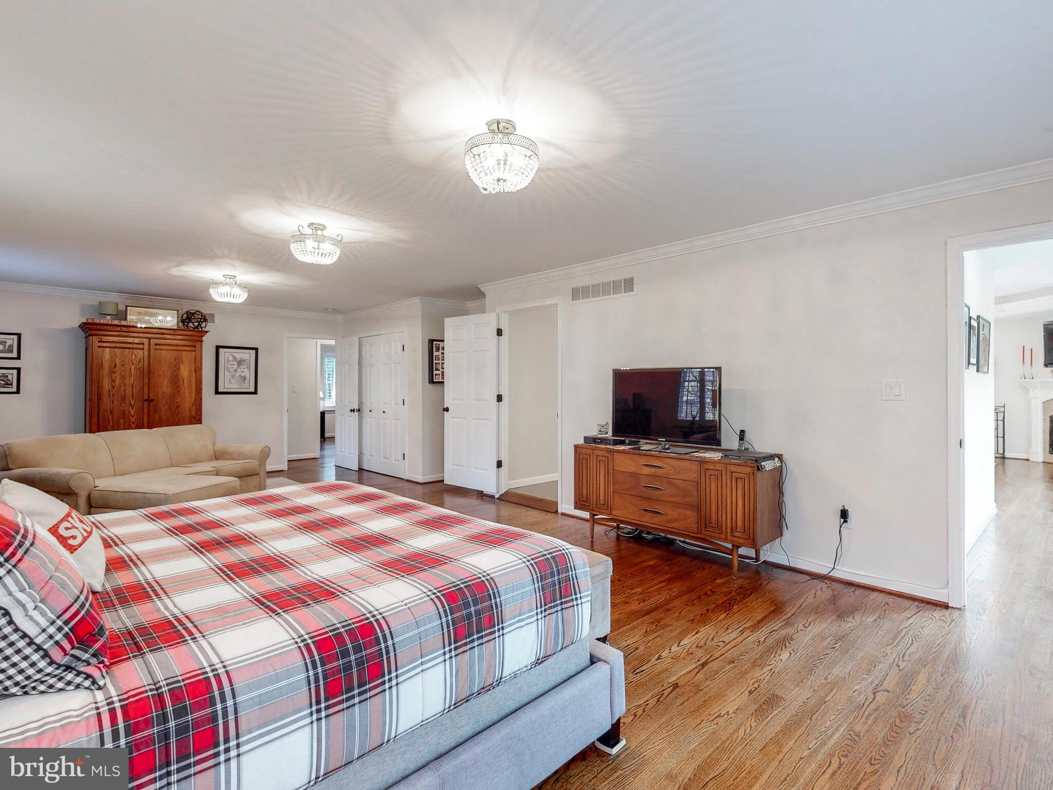 1900 Ridge Road Reisterstown, MD 21136 - Photo 19 of 67 Primary Bedroom Suite with Walk-in Closet