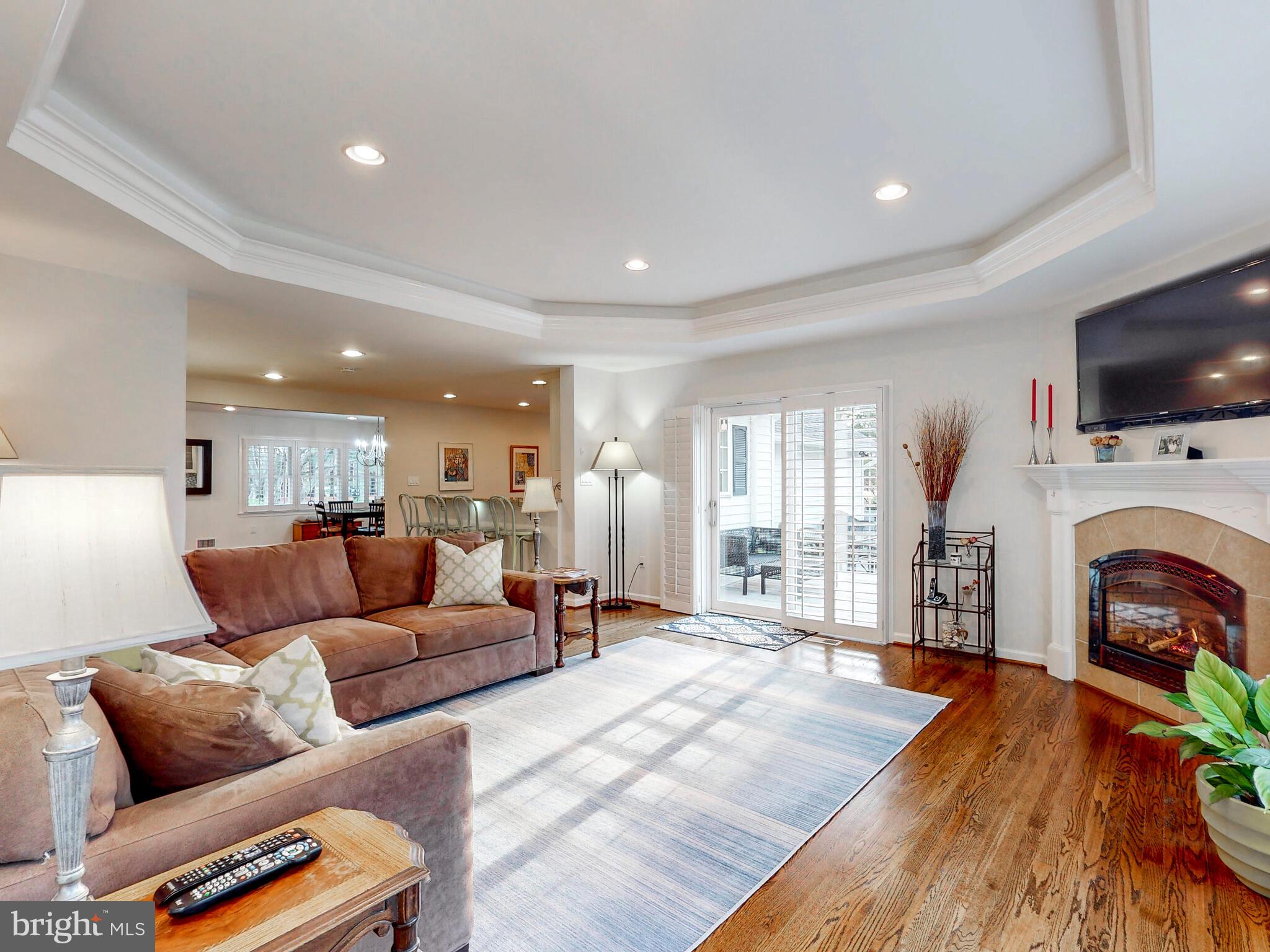 1900 Ridge Road Reisterstown, MD 21136 - Photo 20 of 67 Living Room with Tray Ceiling & Recessed Lights