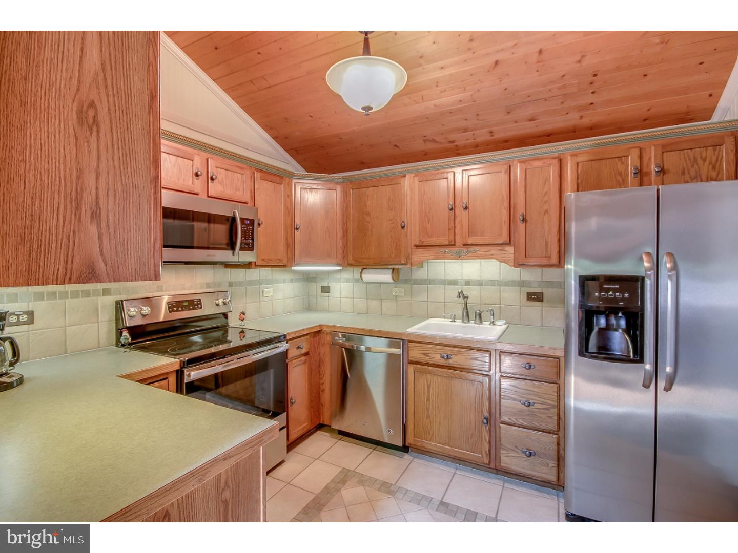 609 Fourth Avenue Croydon, PA 19021 - Photo 5 of 23 Gallery Image 5