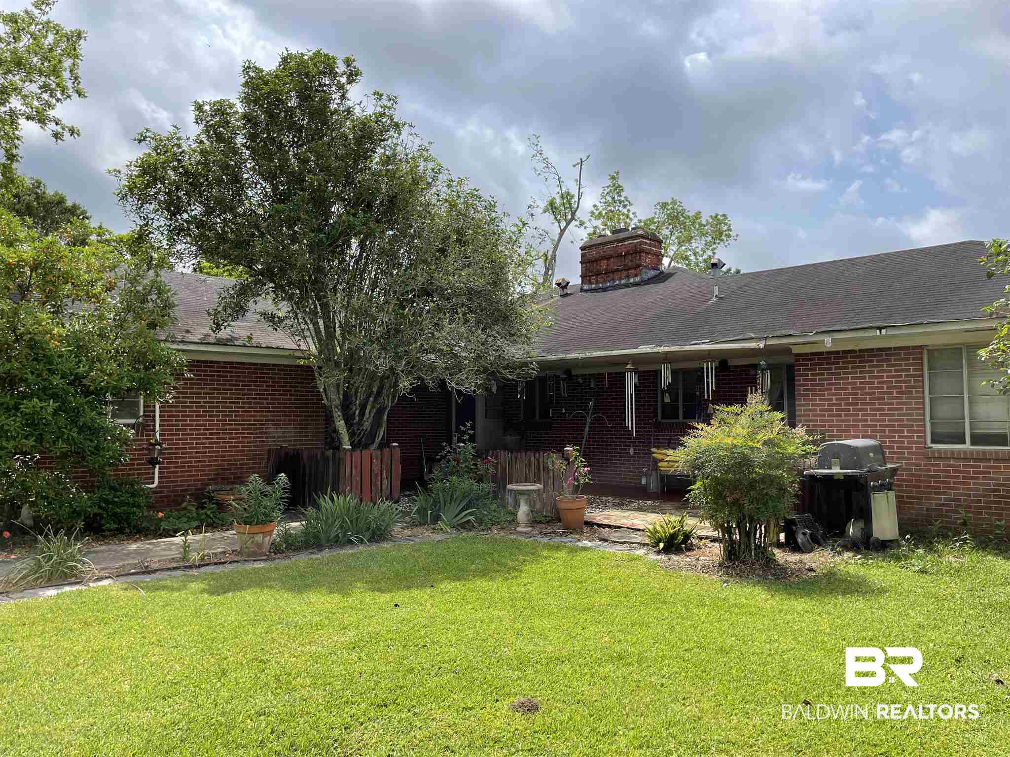 706 West Laurel Avenue Foley, AL 36535 - Photo 3 of 33