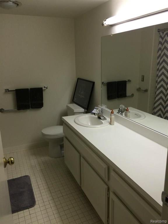 29620 Middlebelt Road, Unit 106 Farmington Hills, MI 48334 - Photo 10 of 32