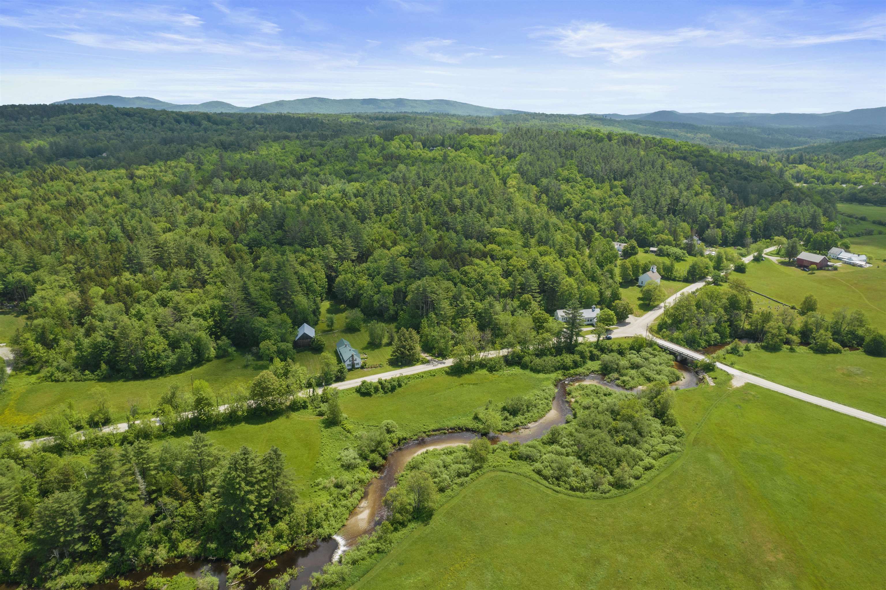 11 Old County Road East Landgrove, VT 05148 - Photo 2 of 10