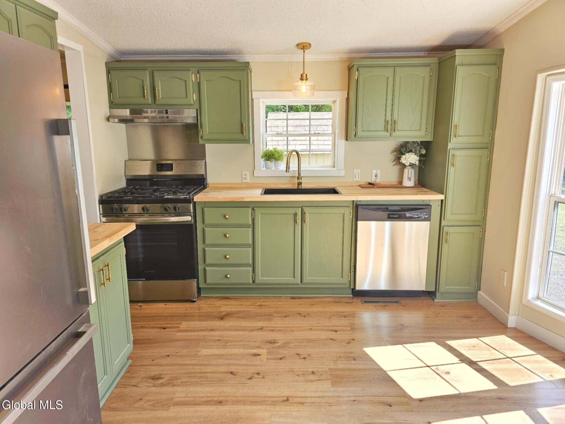 21 Ted Wells Road Chester, NY 12853 - Photo 4 of 17 21TedWellsRd_60334_4