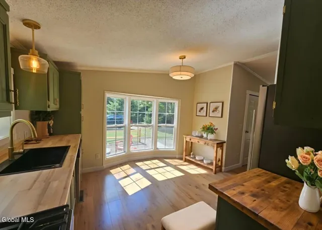 $210,000 | 21 Ted Wells Road, Chester, NY 12853