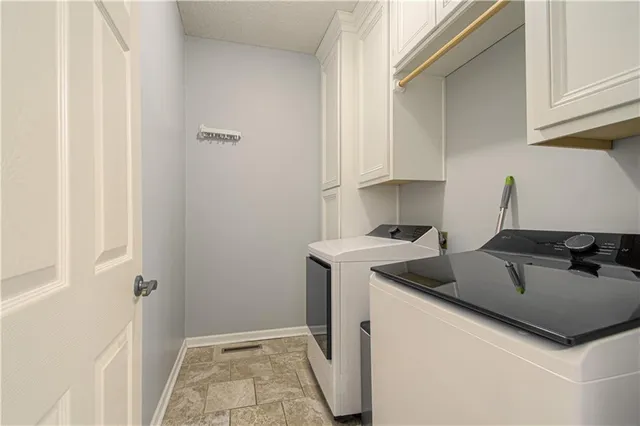 $515,000 | 12812 King Street, Overland Park, KS 66213