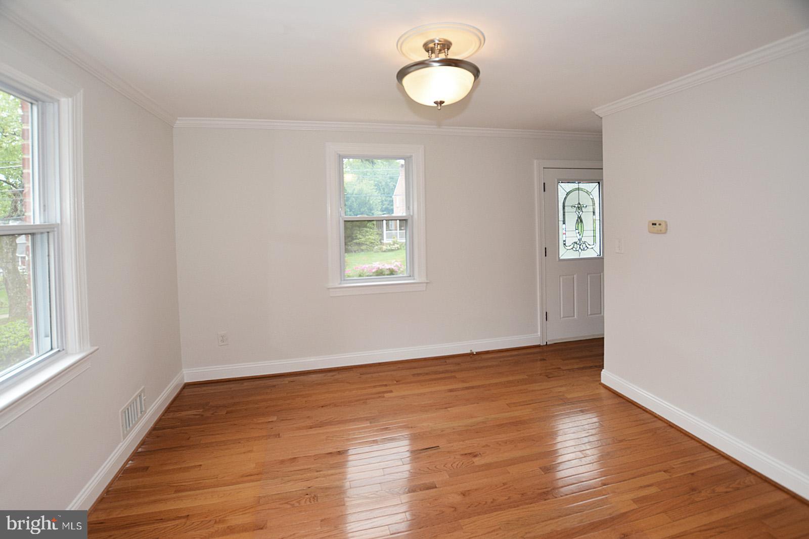2405 Churchill Road Silver Spring, MD 20902 - Photo 11 of 31 Gallery Image 11