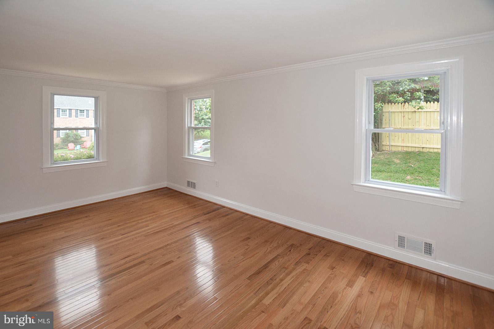 2405 Churchill Road Silver Spring, MD 20902 - Photo 13 of 31 Gallery Image 13