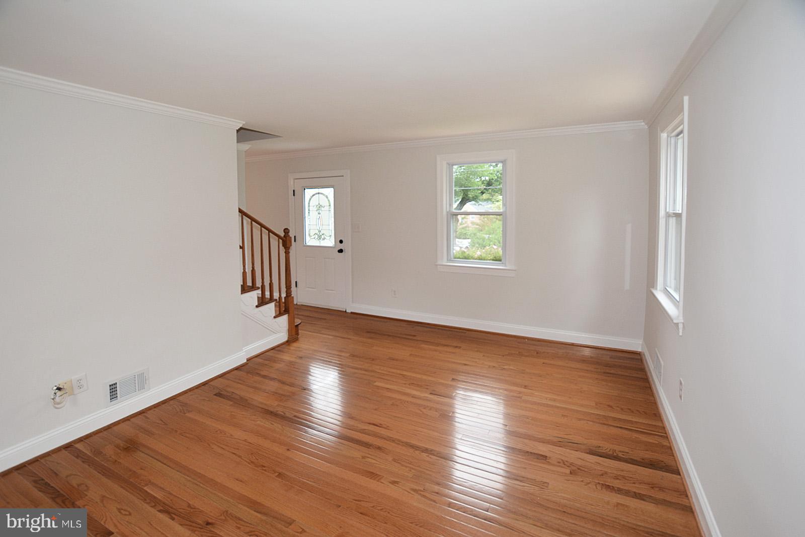 2405 Churchill Road Silver Spring, MD 20902 - Photo 14 of 31 Gallery Image 14