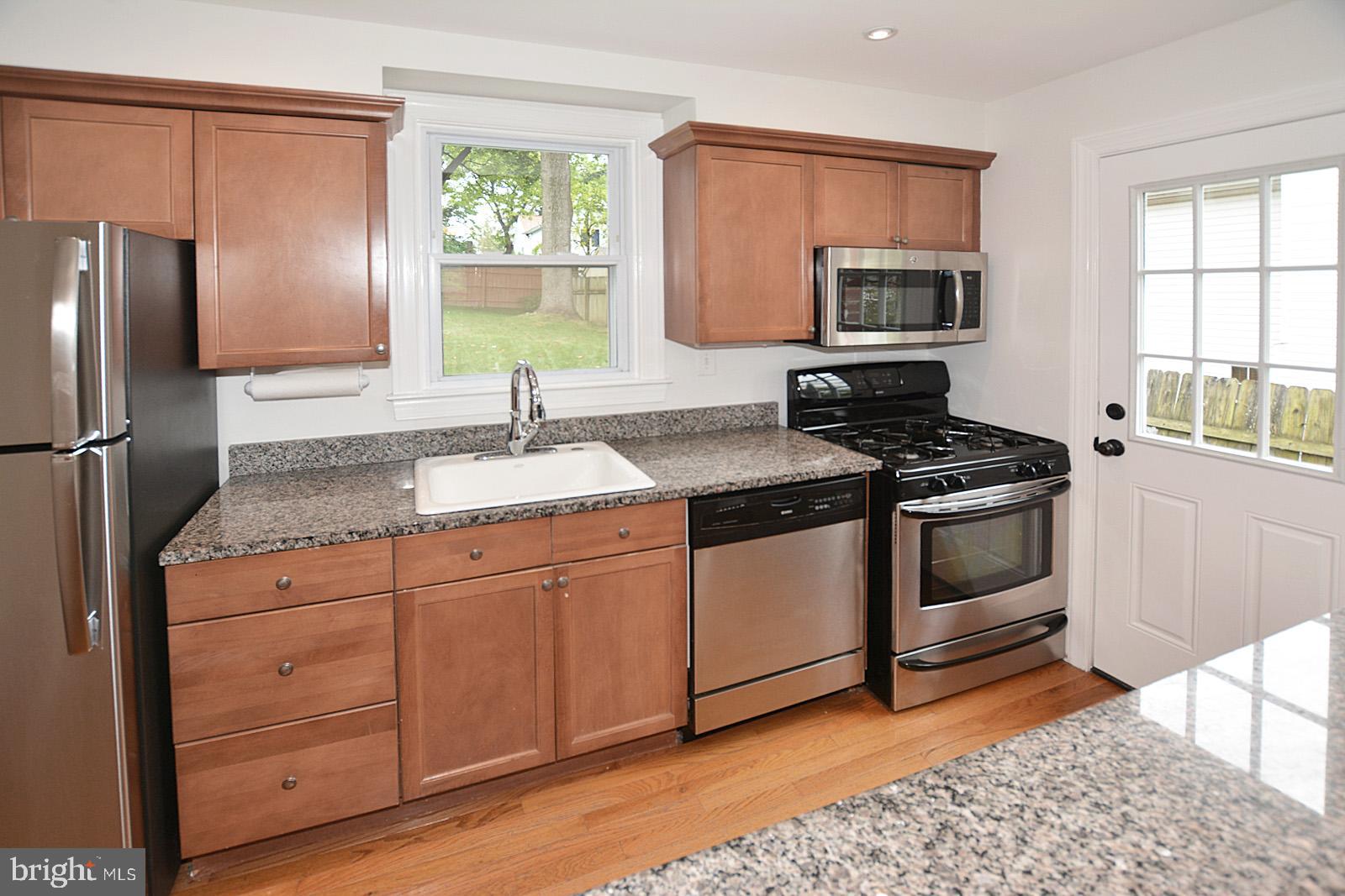 2405 Churchill Road Silver Spring, MD 20902 - Photo 4 of 31 Gallery Image 4
