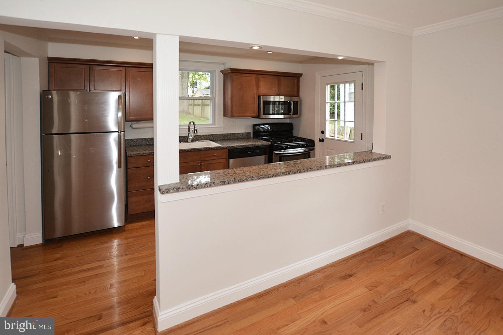 2405 Churchill Road Silver Spring, MD 20902 - Photo 9 of 31 Gallery Image 9
