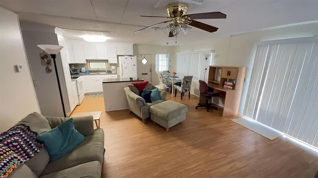 $1,400 | 4851 West Gandy Boulevard, Unit B2L19, Tampa, FL 33611