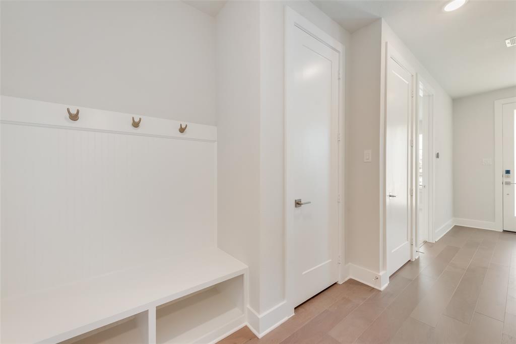 724 Ash Road Plano, TX 75075 - Photo 20 of 27 Representative Photo