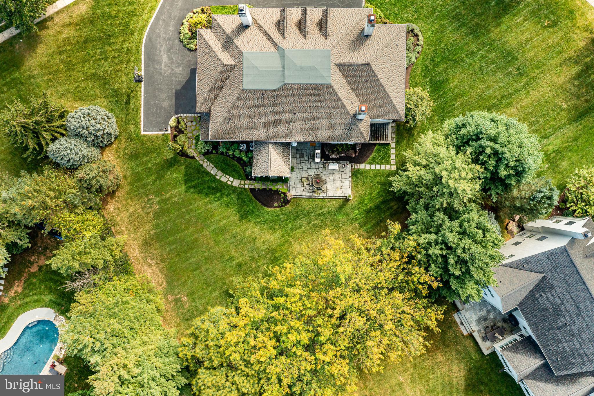 1048 Whitegate Road Wayne, PA 19087 - Photo 15 of 74