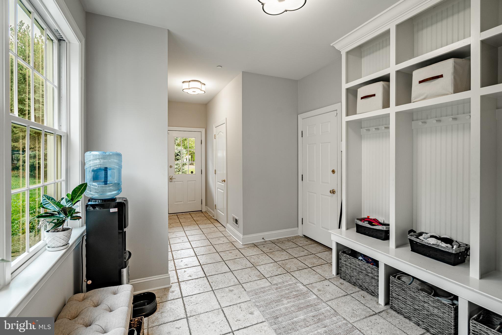 1048 Whitegate Road Wayne, PA 19087 - Photo 36 of 74