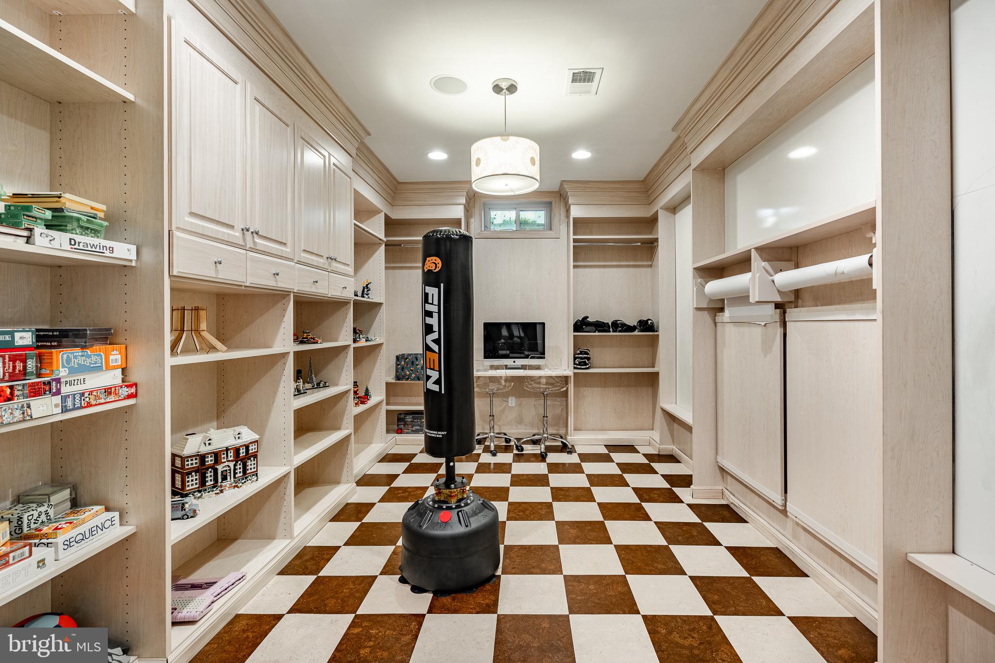 1048 Whitegate Road Wayne, PA 19087 - Photo 58 of 74