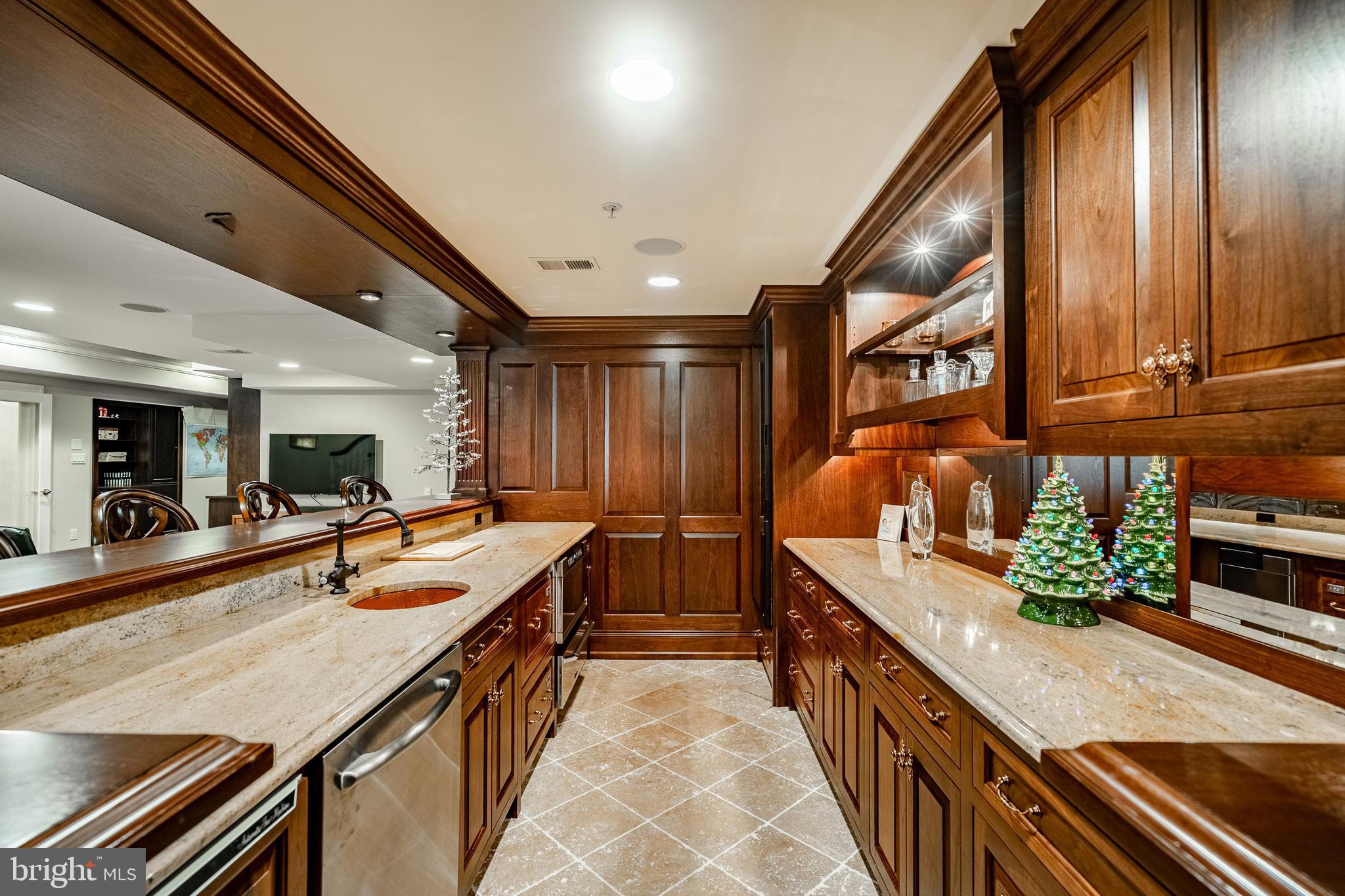 1048 Whitegate Road Wayne, PA 19087 - Photo 61 of 74