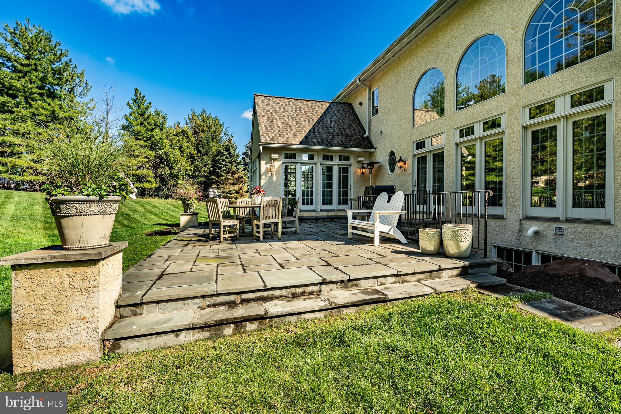 1048 Whitegate Road Wayne, PA 19087 - Photo 7 of 74