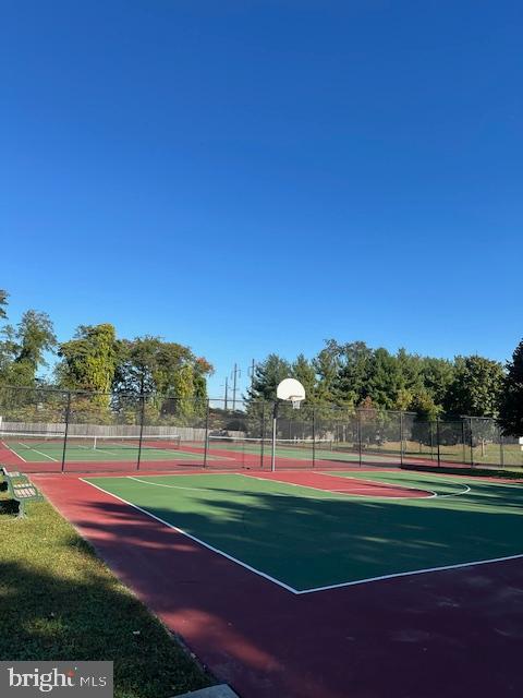 1048 Whitegate Road Wayne, PA 19087 - Photo 72 of 74