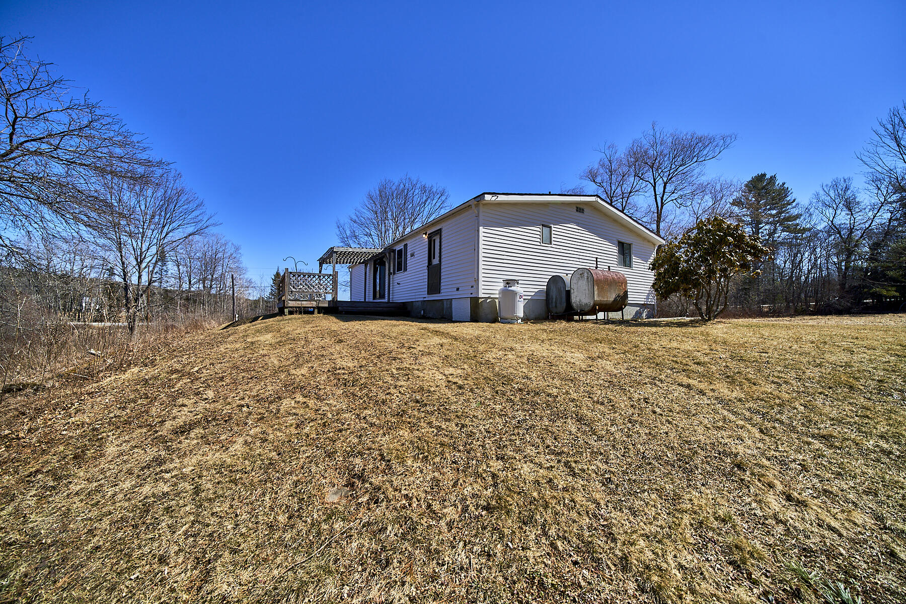 196 Highland Road Brunswick, ME 04011 - Photo 10 of 45 196 Highland Road • Brunswick • Maine