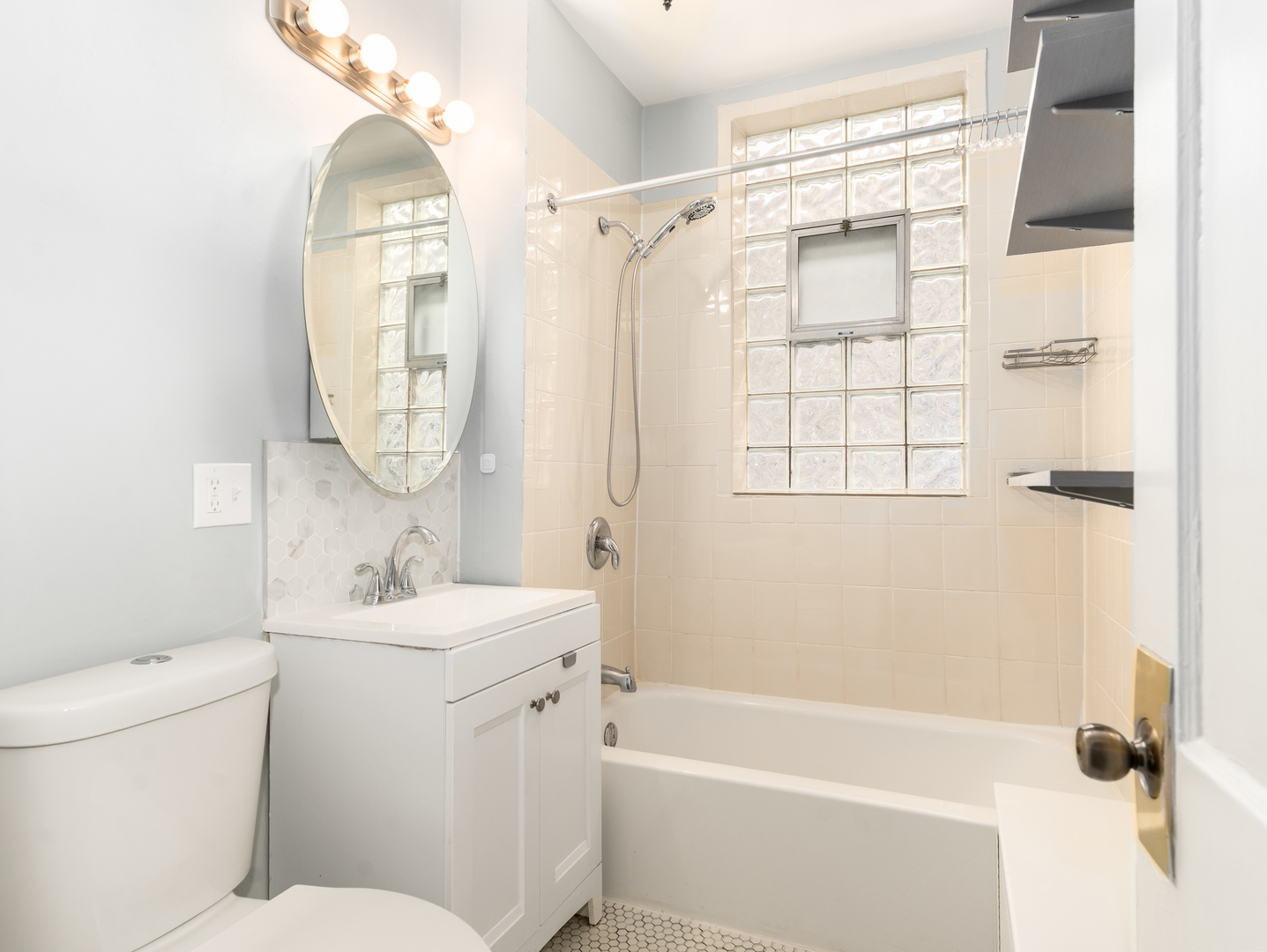 3345 North Springfield Avenue, Unit 2 Chicago, IL 60618 - Photo 11 of 15