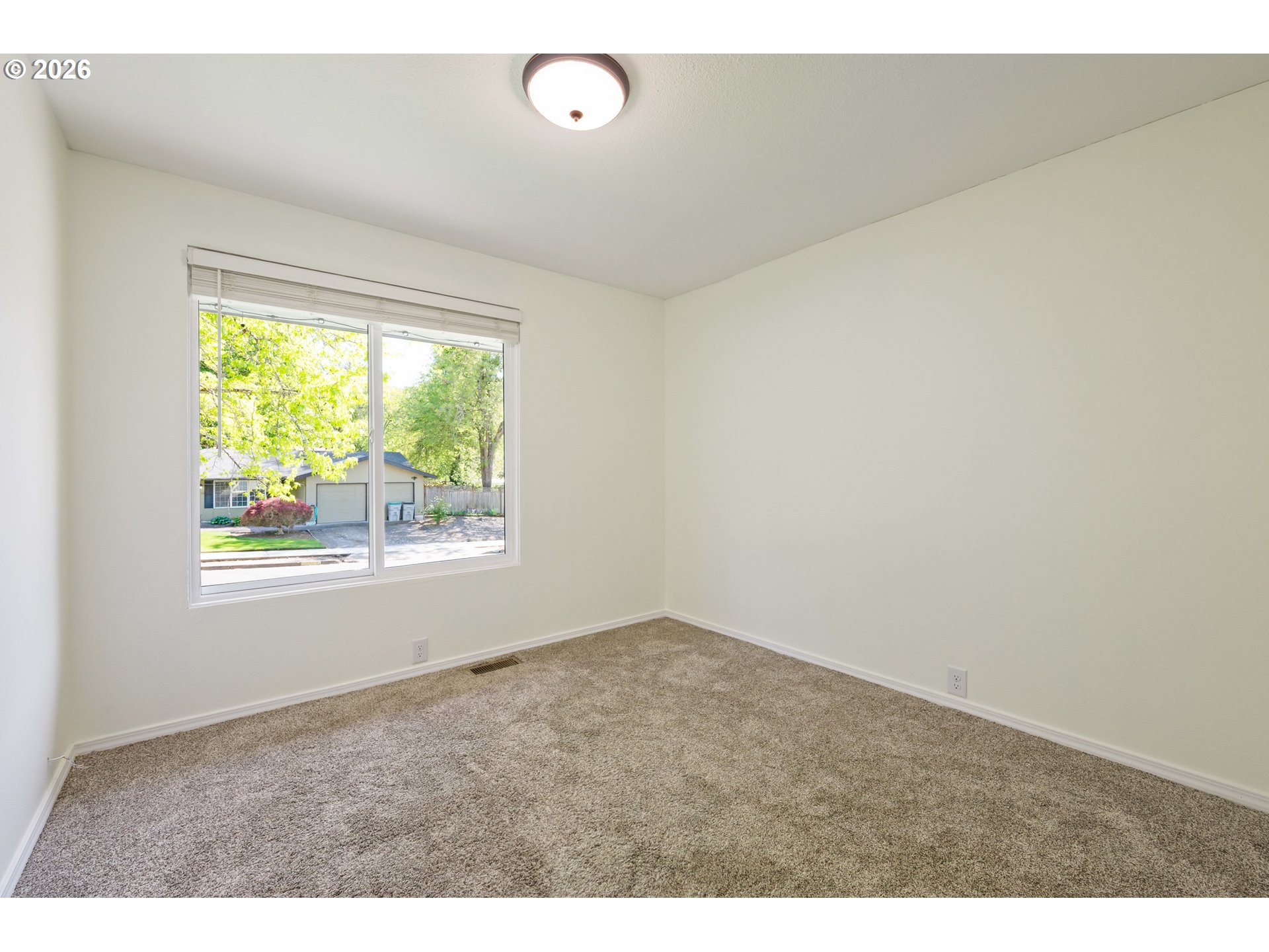 3665 Thames Street Eugene, OR 97405 - Photo 24 of 38