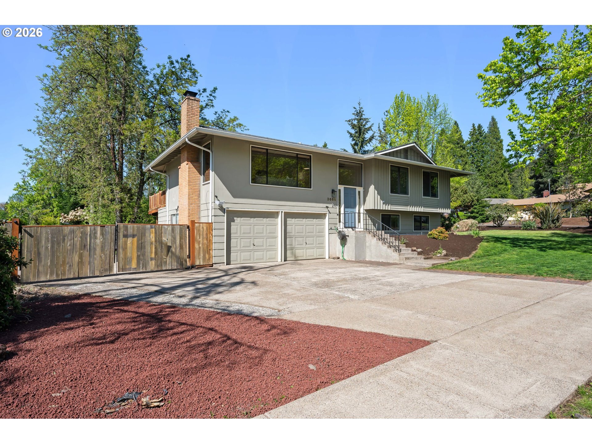 3665 Thames Street Eugene, OR 97405 - Photo 3 of 38