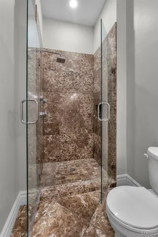 $899,999 | 237 Kensington Lane, Cape Girardeau, MO 63701