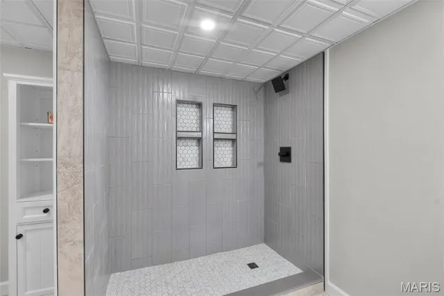 $899,999 | 237 Kensington Lane, Cape Girardeau, MO 63701