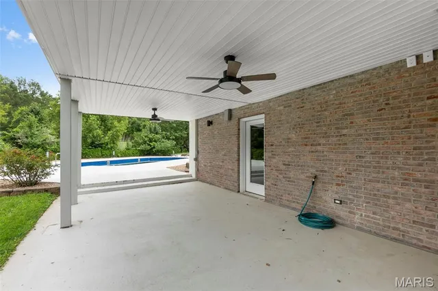 $899,999 | 237 Kensington Lane, Cape Girardeau, MO 63701