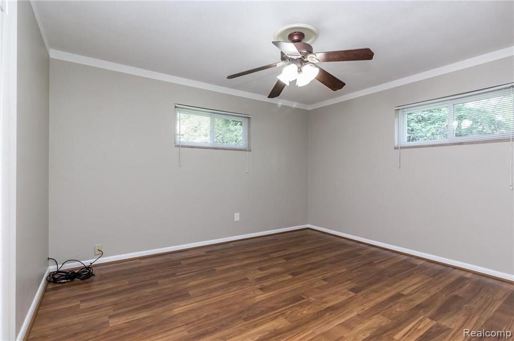 32740 Raphael Road Farmington, MI 48336 - Photo 11 of 36