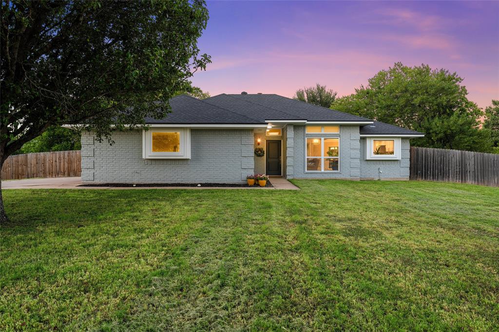 740 Castleman Creek Road Hewitt, TX 76643 - Photo 2 of 35 Gallery Image 2