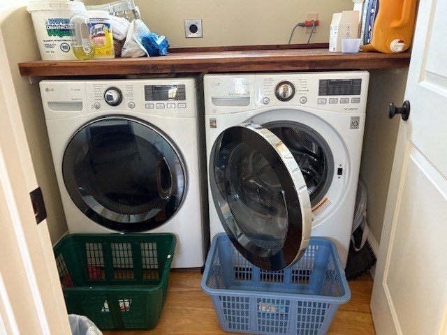 17 Central Street Marblehead, MA 01945 - Photo 21 of 21 a view of living room with washer and dryer
