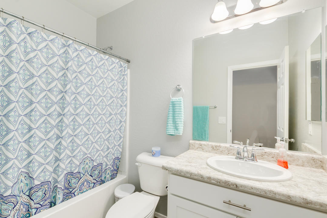 11533 West Boca Raton Road El Mirage, AZ 85335 - Photo 25 of 37 Guest Bath