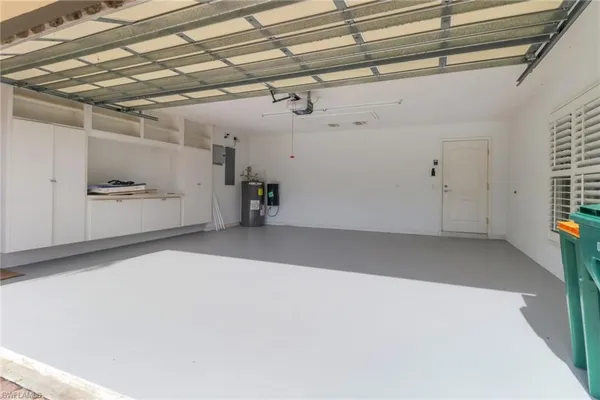 a view of a garage