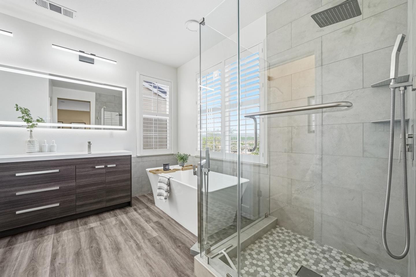 806 Mornington Court San Ramon, CA 94582 - Photo 33 of 58 a room with a sink and a mirror